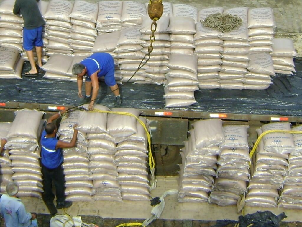 Loading pre-slung bagged sugar in Brazil