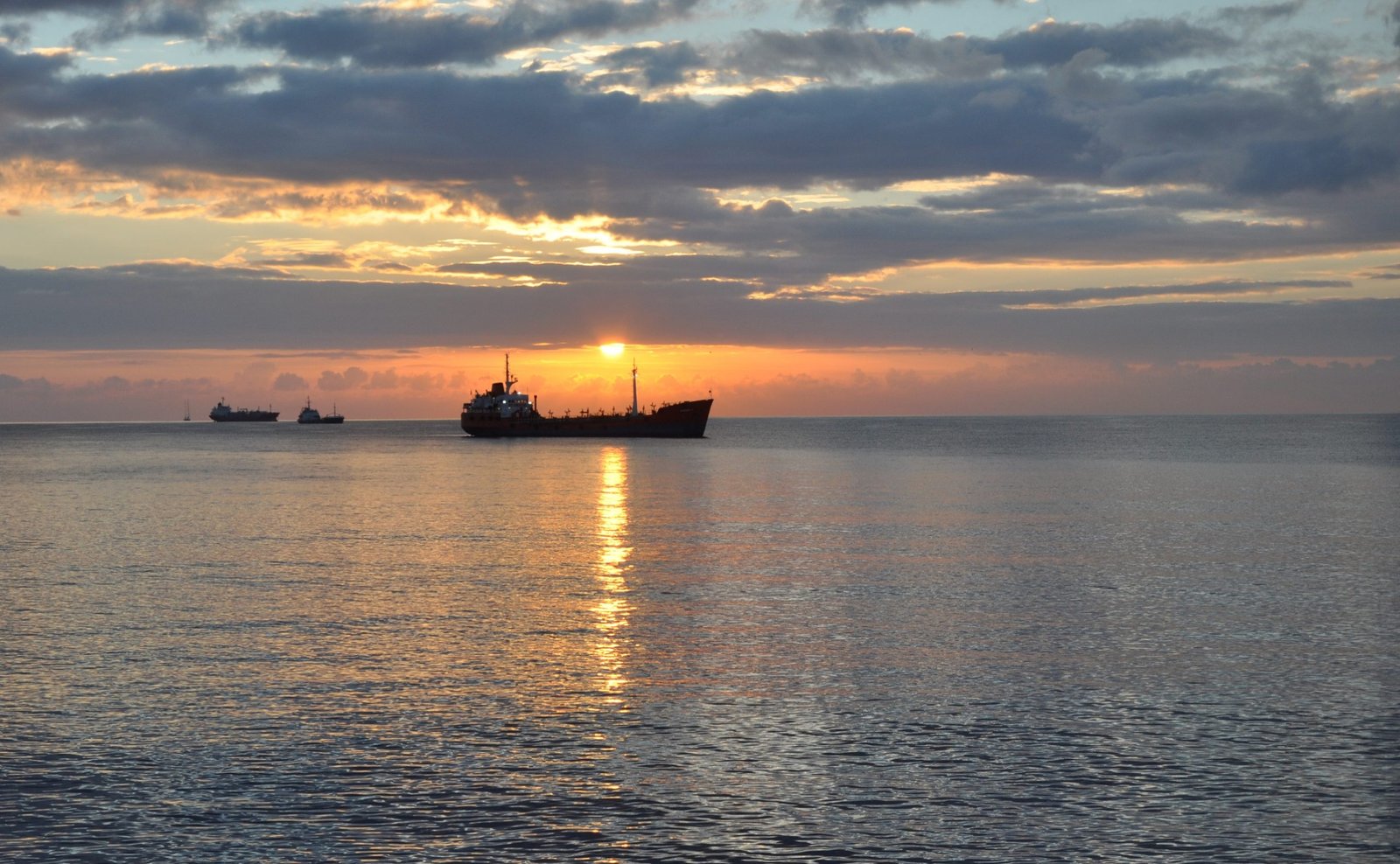 Vessel sailing in the Amazon