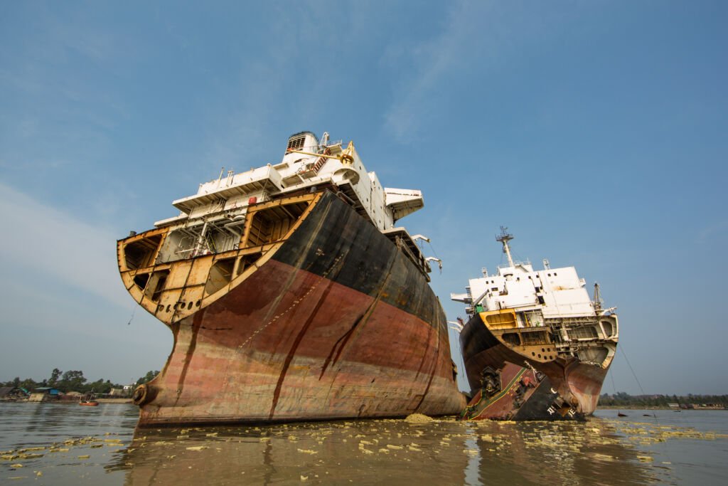 Ship breaking